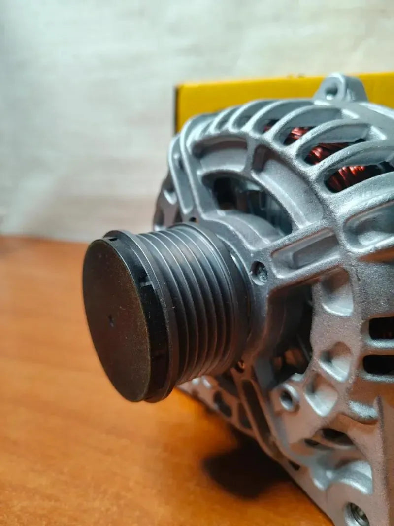 Alternador HELLA 14V 150Amp