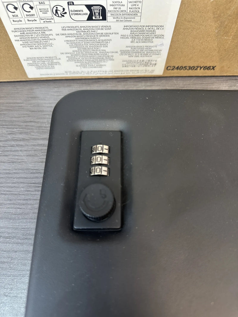 Caja de seguridad Amazon Basics