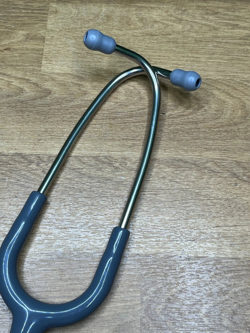 Estetoscopio con Grabado Gratuito 3M Littmann Classic III