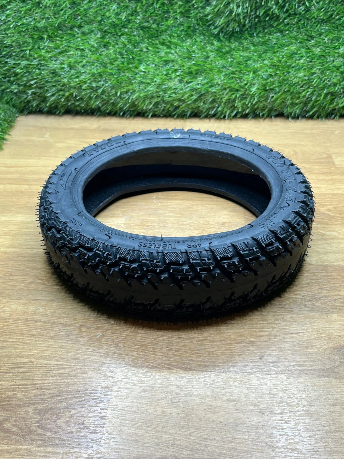 Neumático sin tubo 60/70-6.5 Offroad de 10 pulgadas