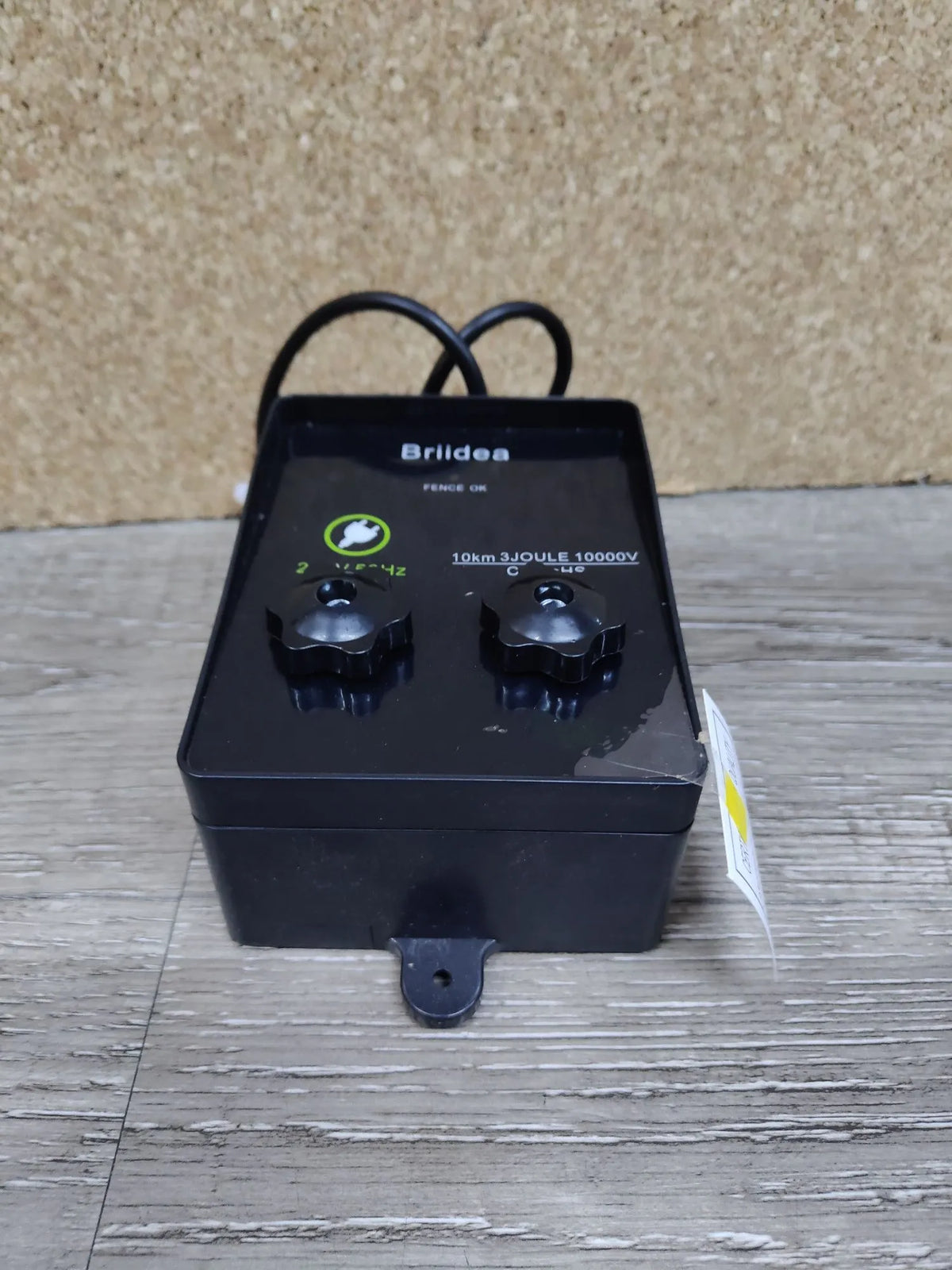 Dispositivo eléctrico para cercas de 230 V Briidea