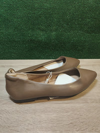 Bailarinas con Puntera en Pico Amazon Essentials
