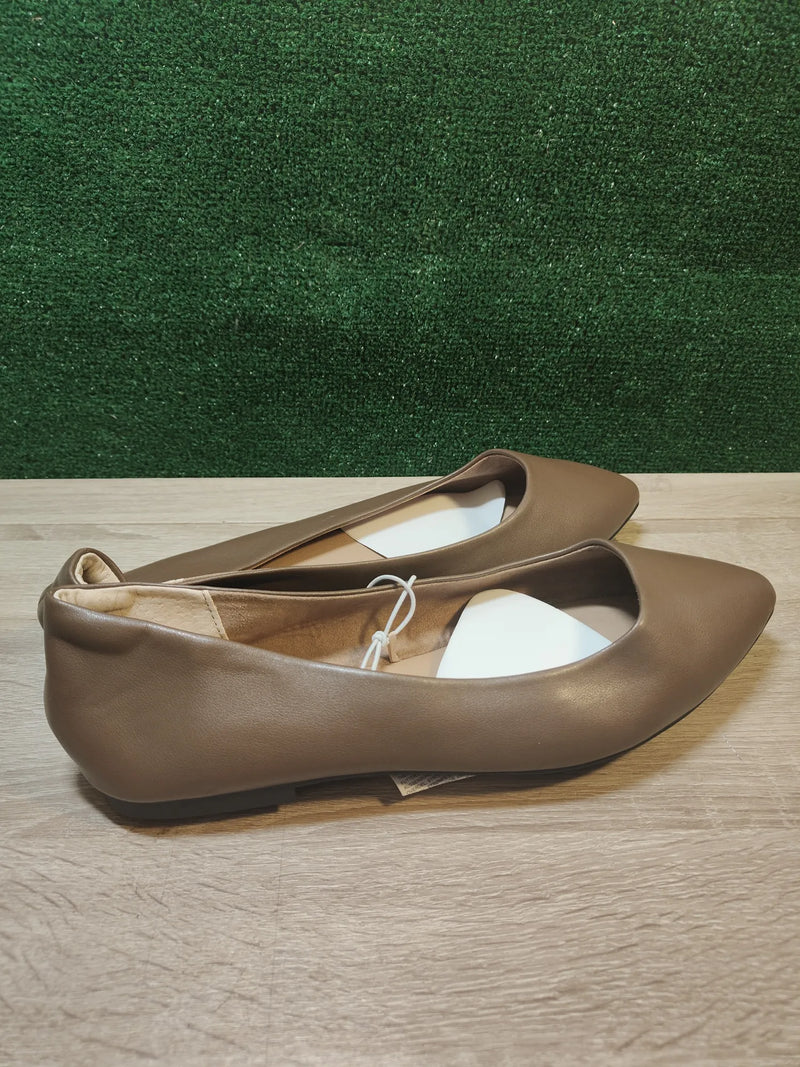Bailarinas con Puntera en Pico Amazon Essentials