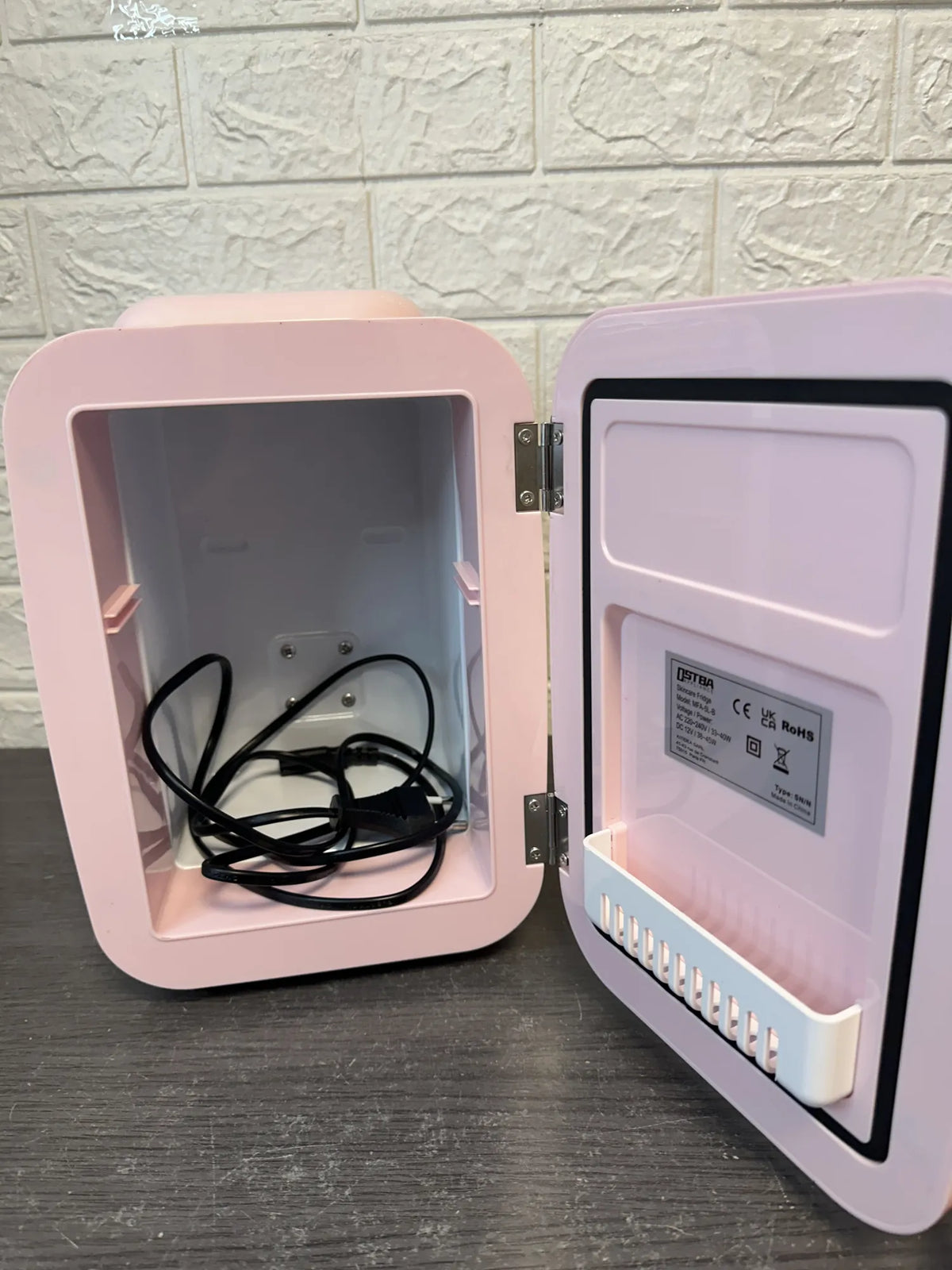 Mini refrigerador portátil