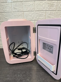 Mini refrigerador portátil