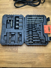 Taladro percutor con cable 710W BLACK+DECKER
