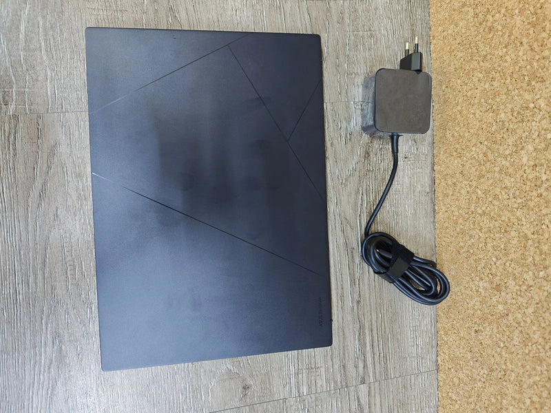 ASUS Zenbook 14 OLED ordenador portatil