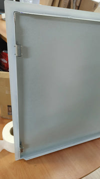 Panel de acceso empotrado de acero galvanizado