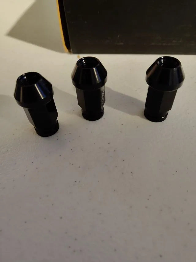 Juego de 20 tuercas con llave de 19 - OMP