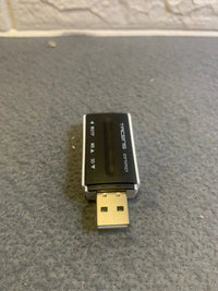 Lector de tarjetas de memoria USB