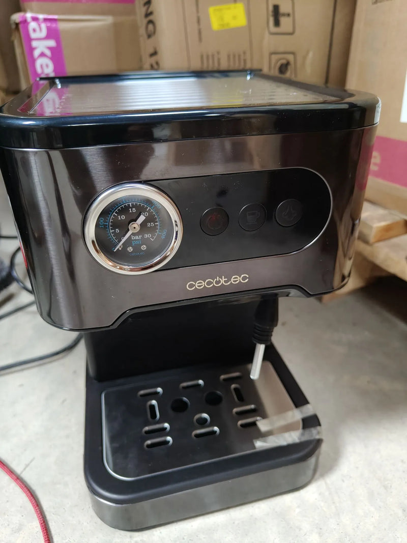 Cafetera express para café espresso - Cecotec