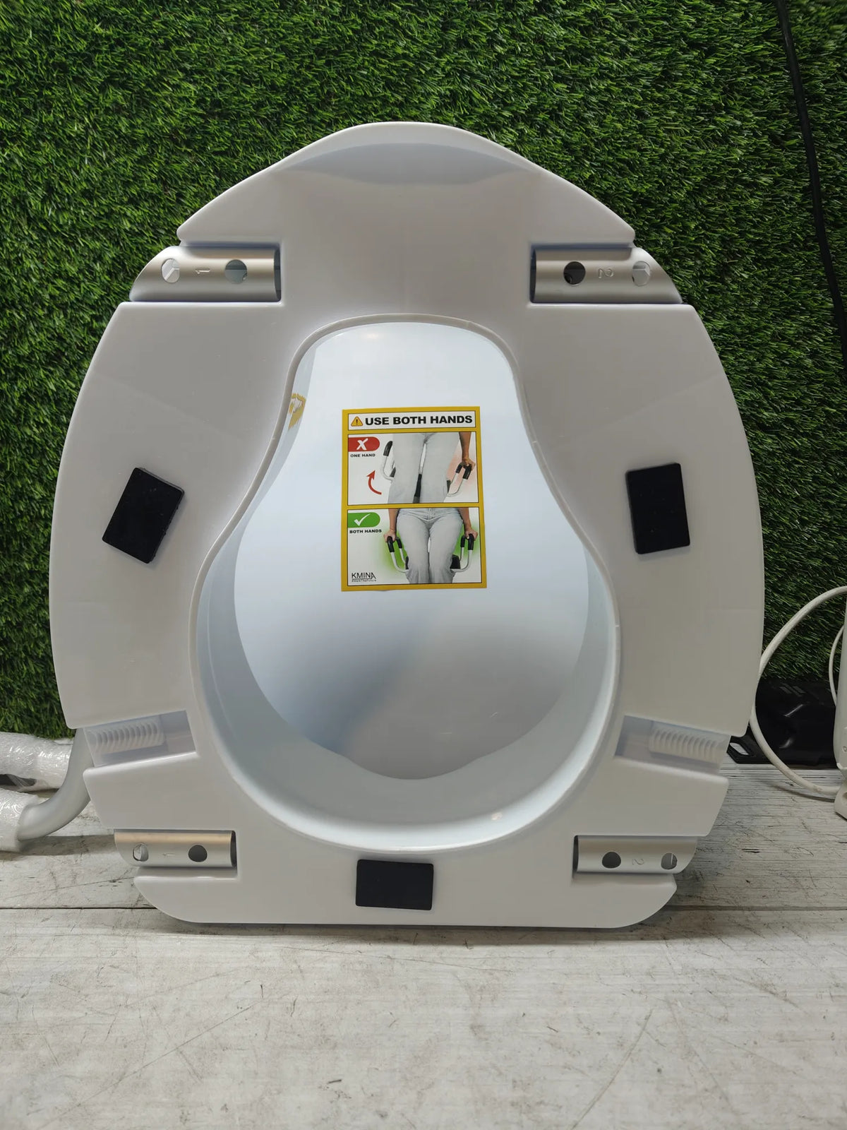 Elevador WC Adulto con Reposabrazos y Tapa PEPE
