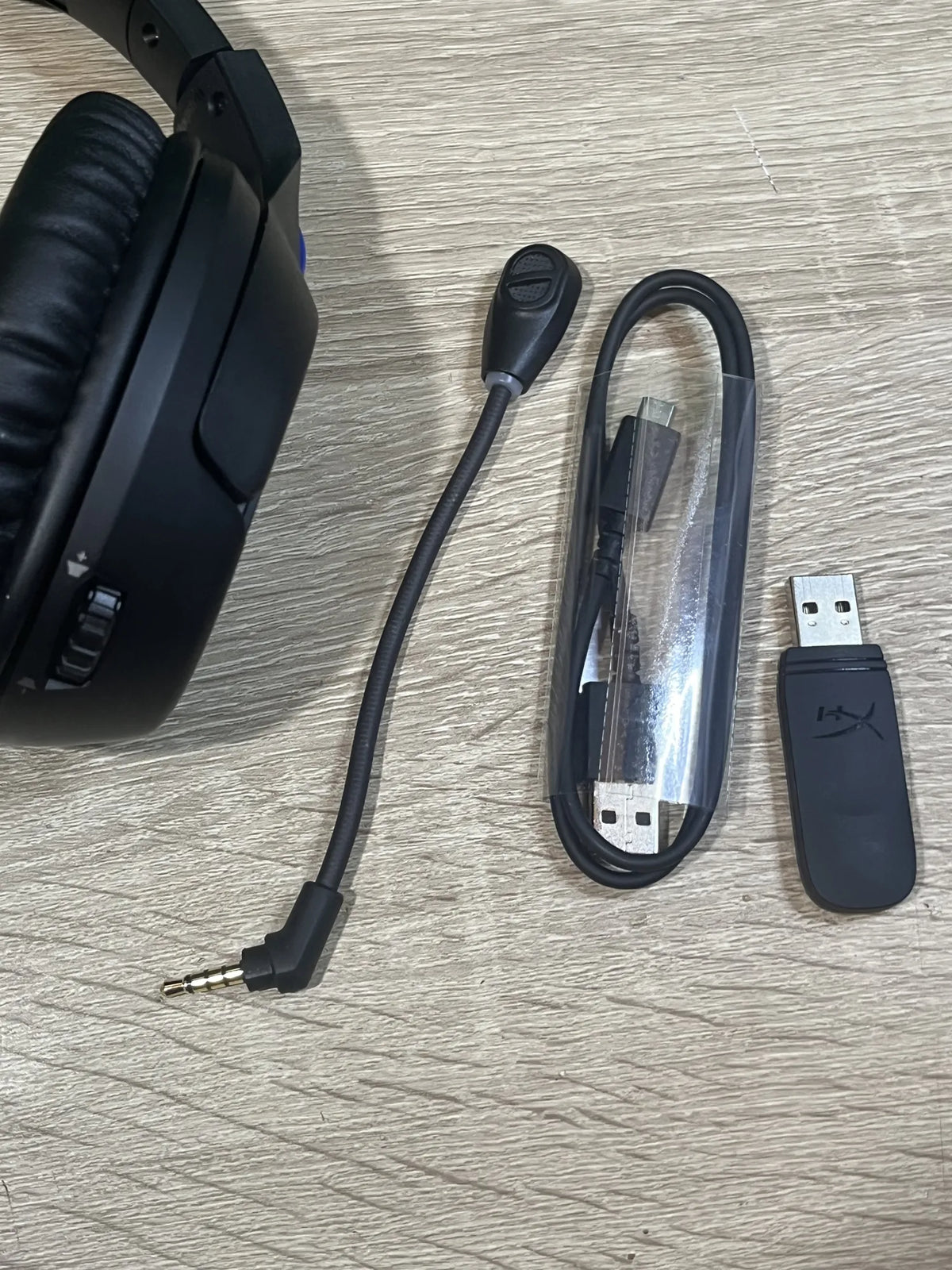 Auriculares inalámbricos HyperX Cloud Flight