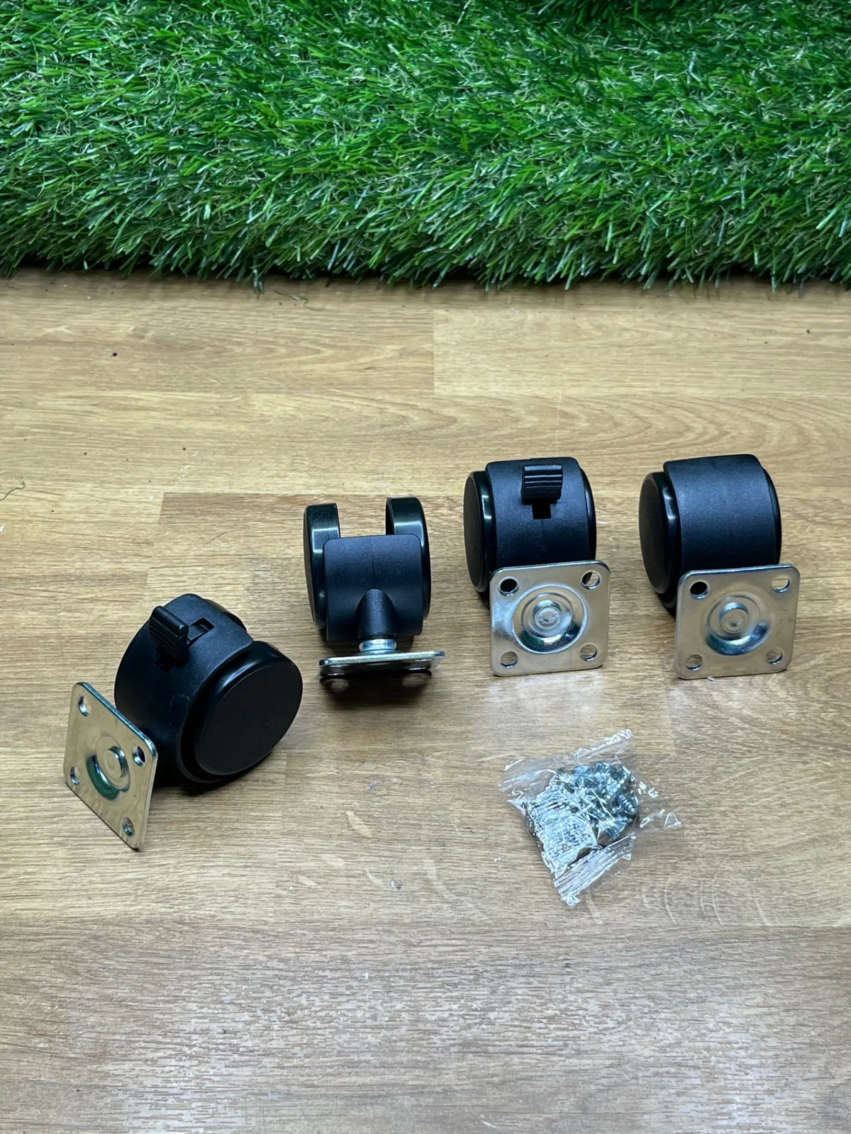 Juego de 4 Ruedas para muebles de 40 mm