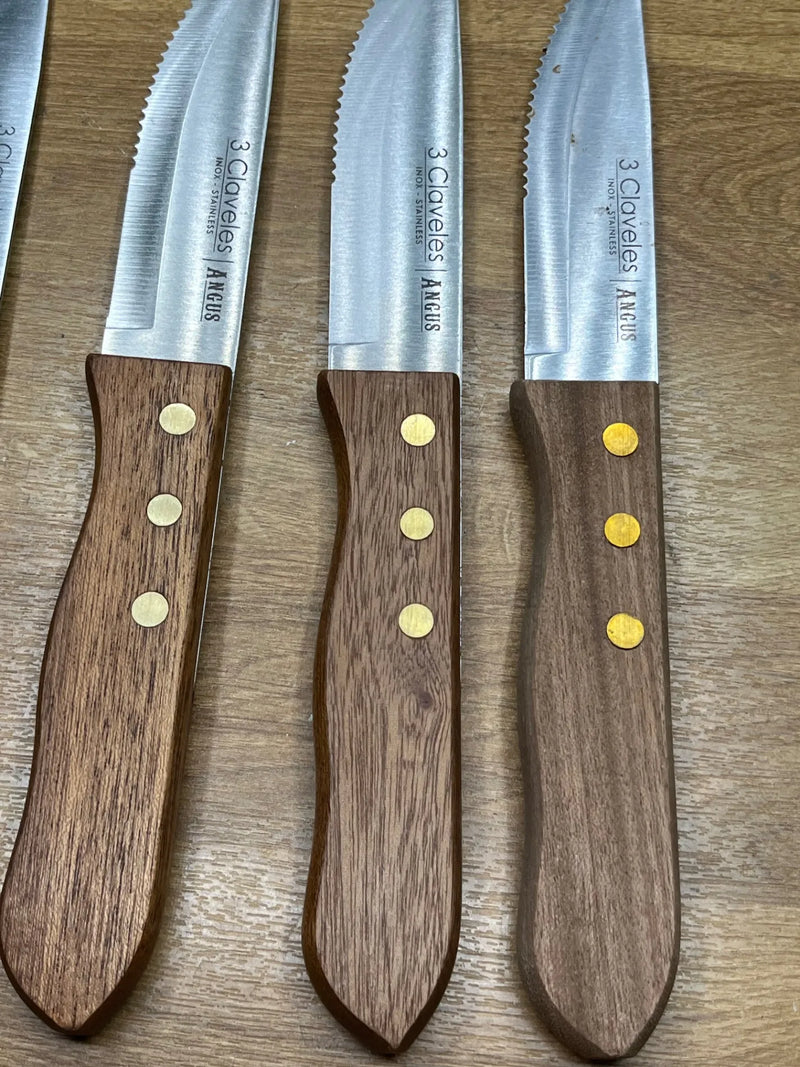 Set de 4 Cuchillos Chuleteros ANGUS