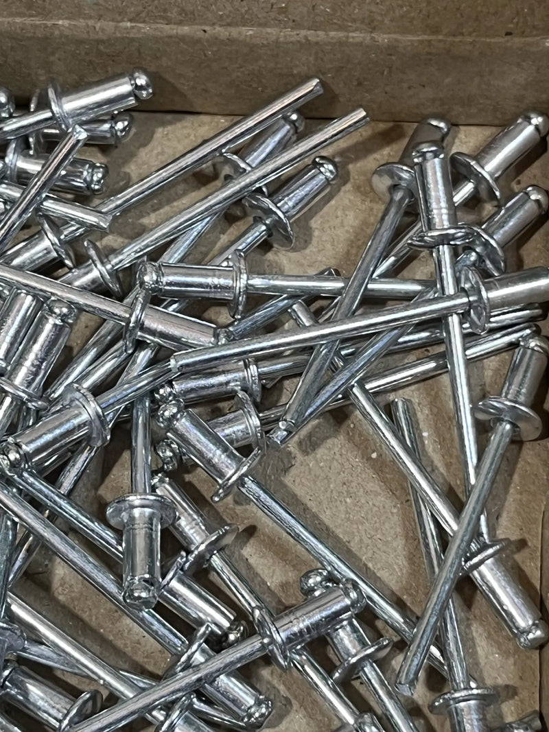 Remaches ciegos de 4,0 x 8 mm