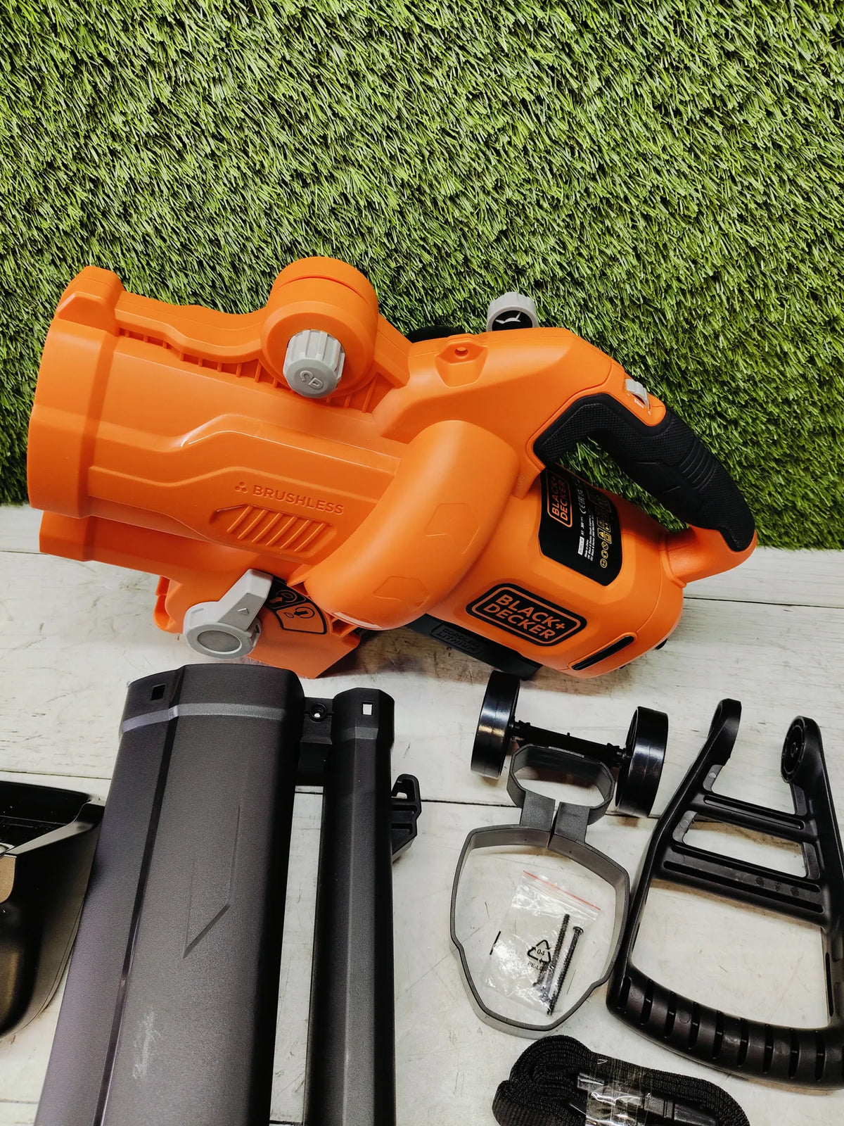 Sopladora y aspiradora sin cable - BLACK+DECKER