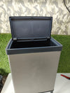 Cubo de basura alto de 54L - Curver verto