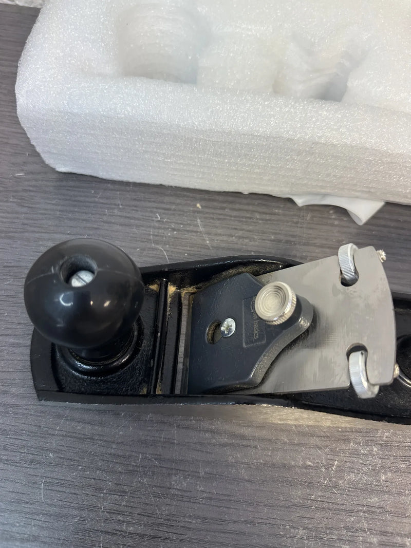 Cepilladora manual Amazon Basics