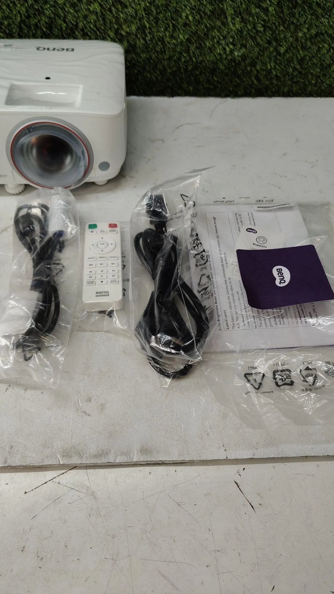 Proyector 1080P FHD, 3500 ANSI Lumen